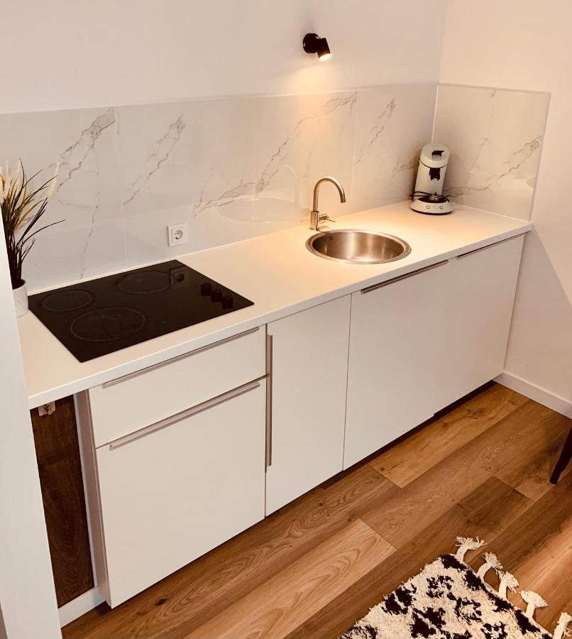 Gaestehaus Zur Uni Klinik Exklusives Apartment Mit Kueche Und Badezimmer Homburg  Exterior photo