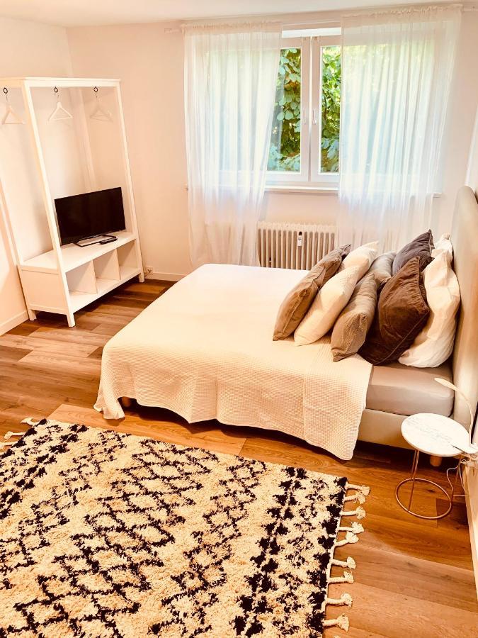 Gaestehaus Zur Uni Klinik Exklusives Apartment Mit Kueche Und Badezimmer Homburg  Exterior photo